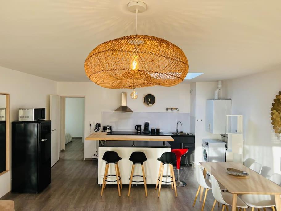 Harmonieux/Bezannes/Pkg Prive Apartment ภายนอก รูปภาพ